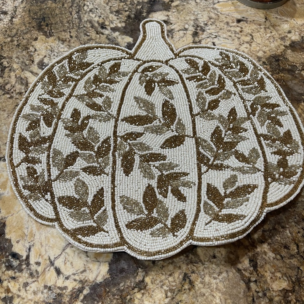 Tahari beaded charger pumpkin shaped 15” - fall table design Brand new